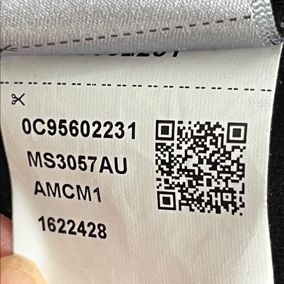 Superdry Sport Men's Gray Black Crewneck Sweatshirt Colorblock Warm Comfortable - Picture 7 of 10